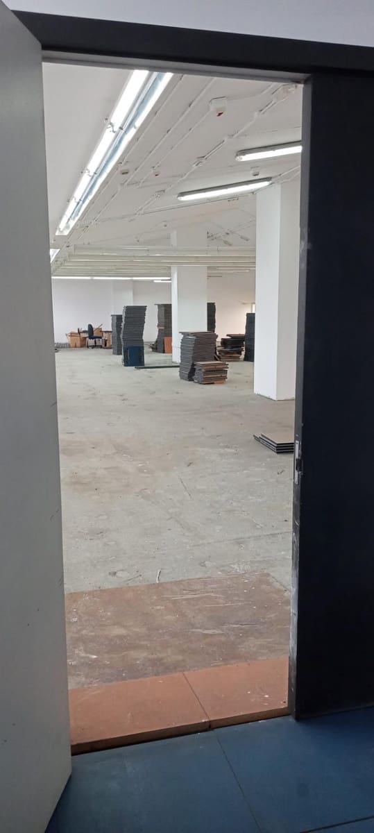 Commerciale da affittare in A Coruna citta con garage - 3.000 € (Rif: 9119282)
