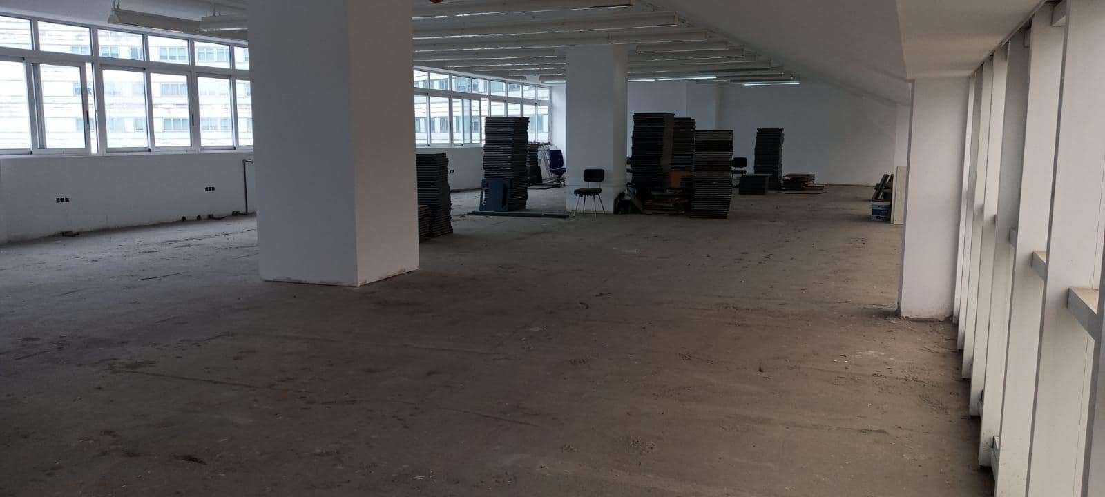 Commerciale da affittare in A Coruna citta con garage - 3.000 € (Rif: 9119282)