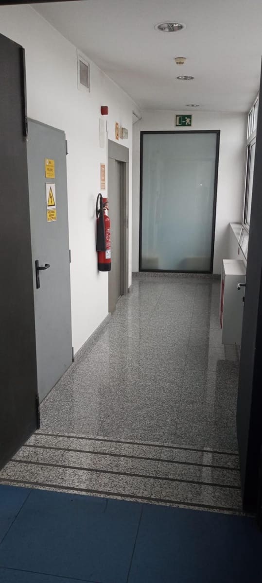 Commerciale da affittare in A Coruna citta con garage - 3.000 € (Rif: 9119282)