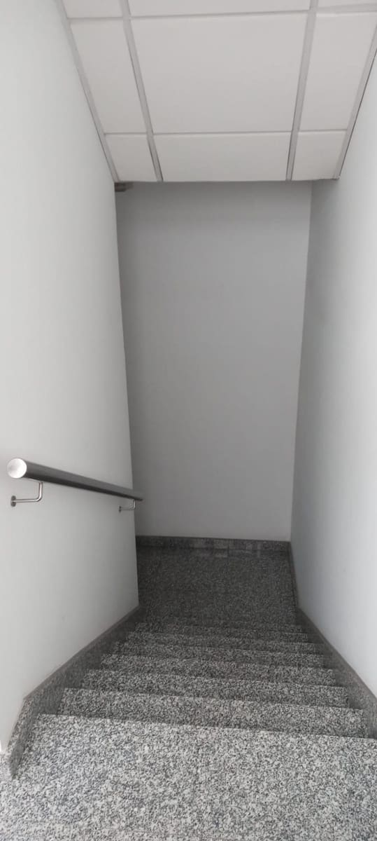 Commerciale da affittare in A Coruna citta con garage - 3.000 € (Rif: 9119282)