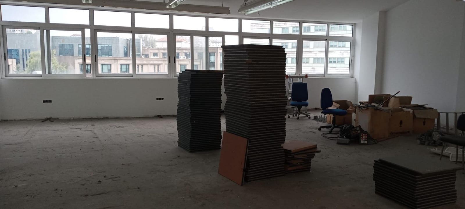 Commerciale da affittare in A Coruna citta con garage - 3.000 € (Rif: 9119282)