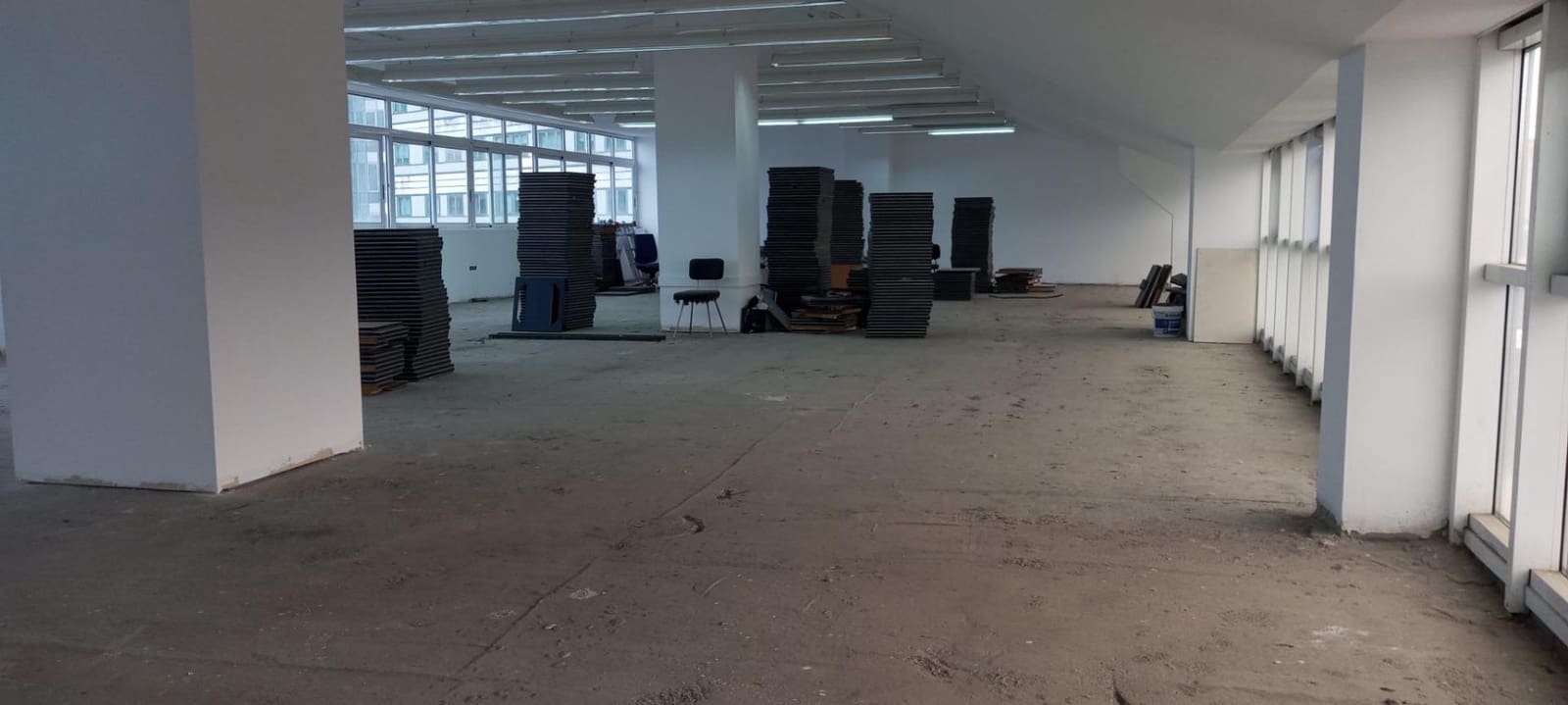 Commerciale da affittare in A Coruna citta con garage - 3.000 € (Rif: 9119282)