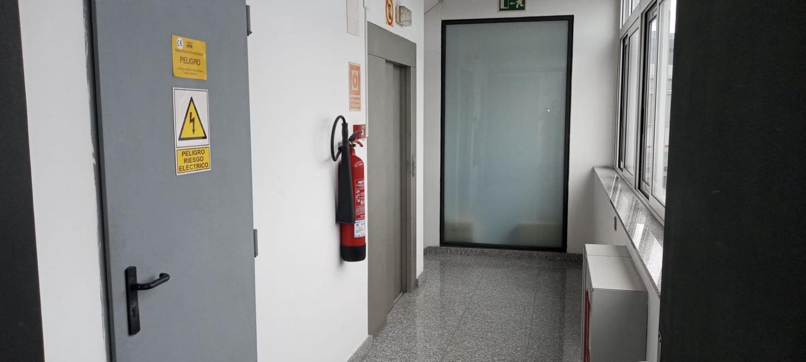Commerciale da affittare in A Coruna citta con garage - 3.000 € (Rif: 9119282)
