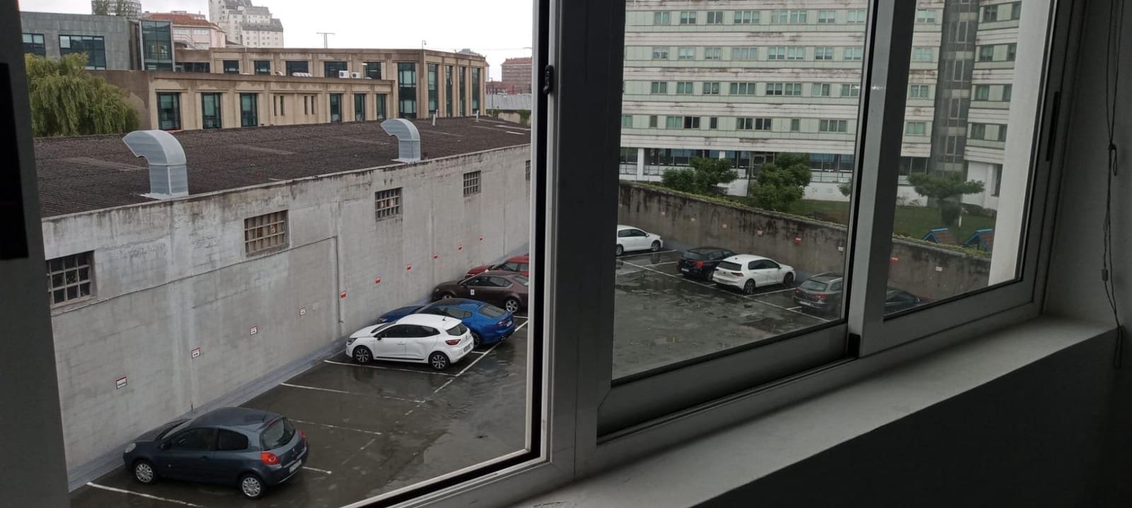 Commerciale da affittare in A Coruna citta con garage - 3.000 € (Rif: 9119282)