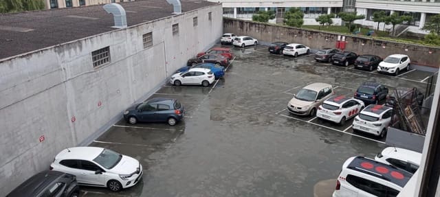 Gewerbe zu vermieten in A Coruña Stadt mit Garage - 3.000 € (Ref: 9119282)