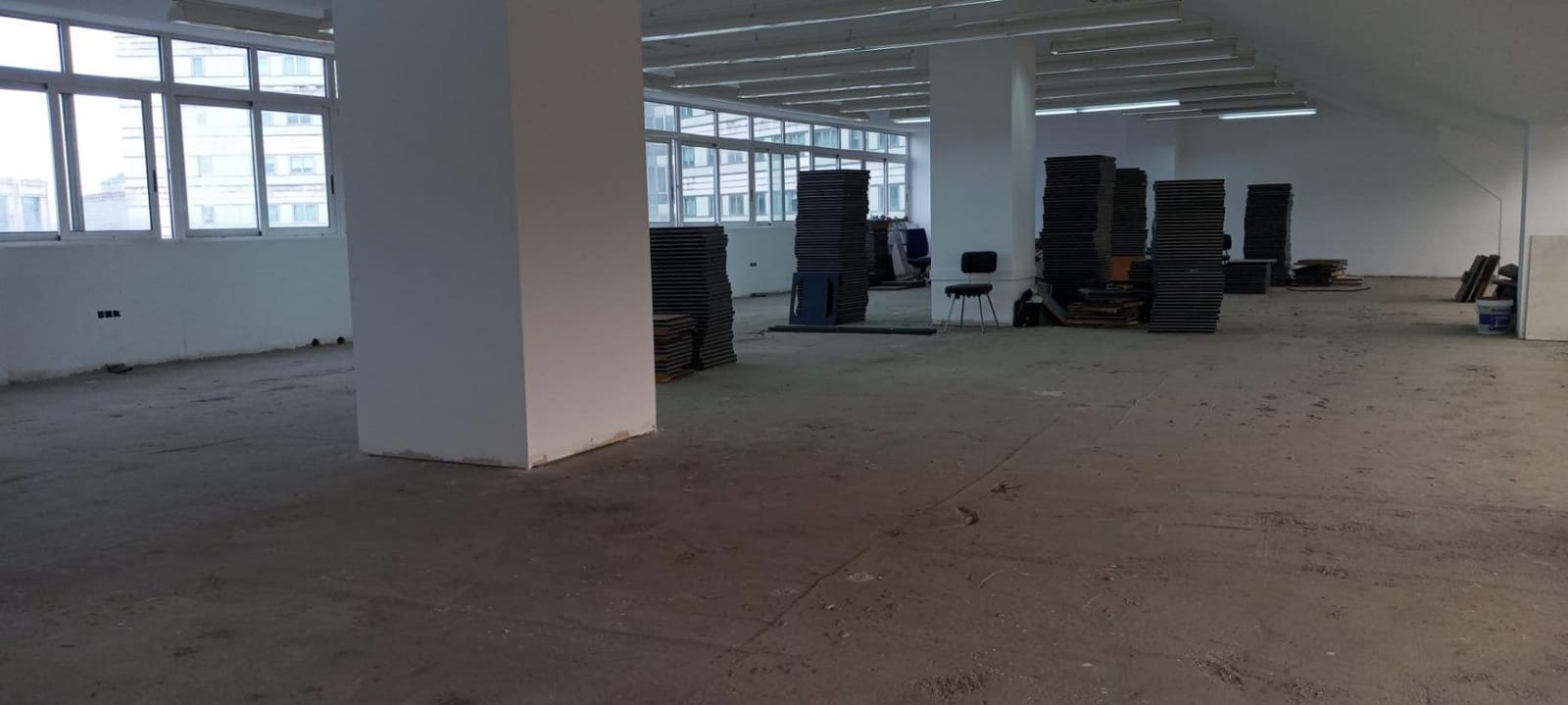 Commerciale da affittare in A Coruna citta con garage - 3.000 € (Rif: 9119282)