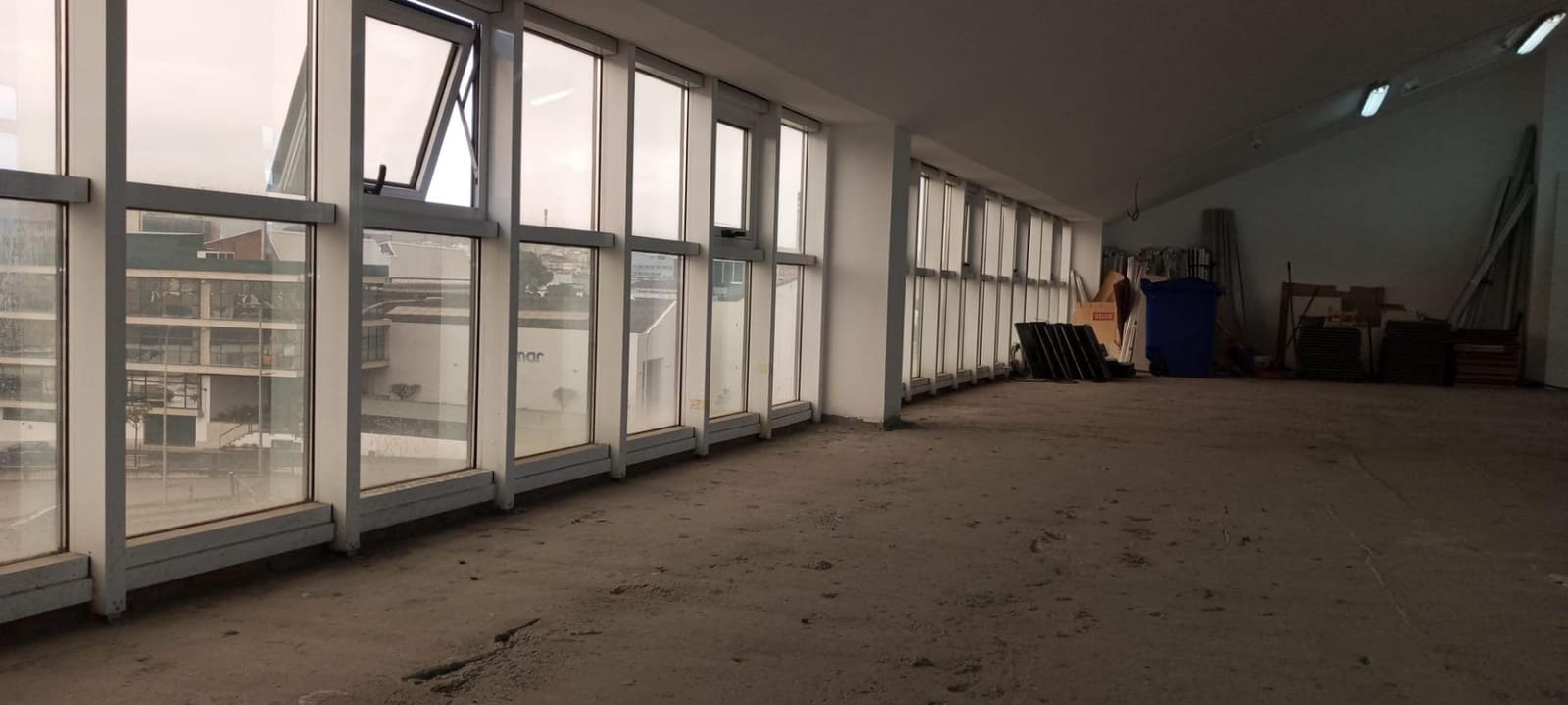 Commerciale da affittare in A Coruna citta con garage - 3.000 € (Rif: 9119282)