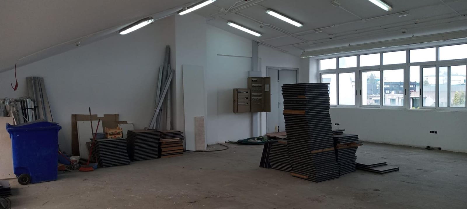 Commerciale da affittare in A Coruna citta con garage - 3.000 € (Rif: 9119282)