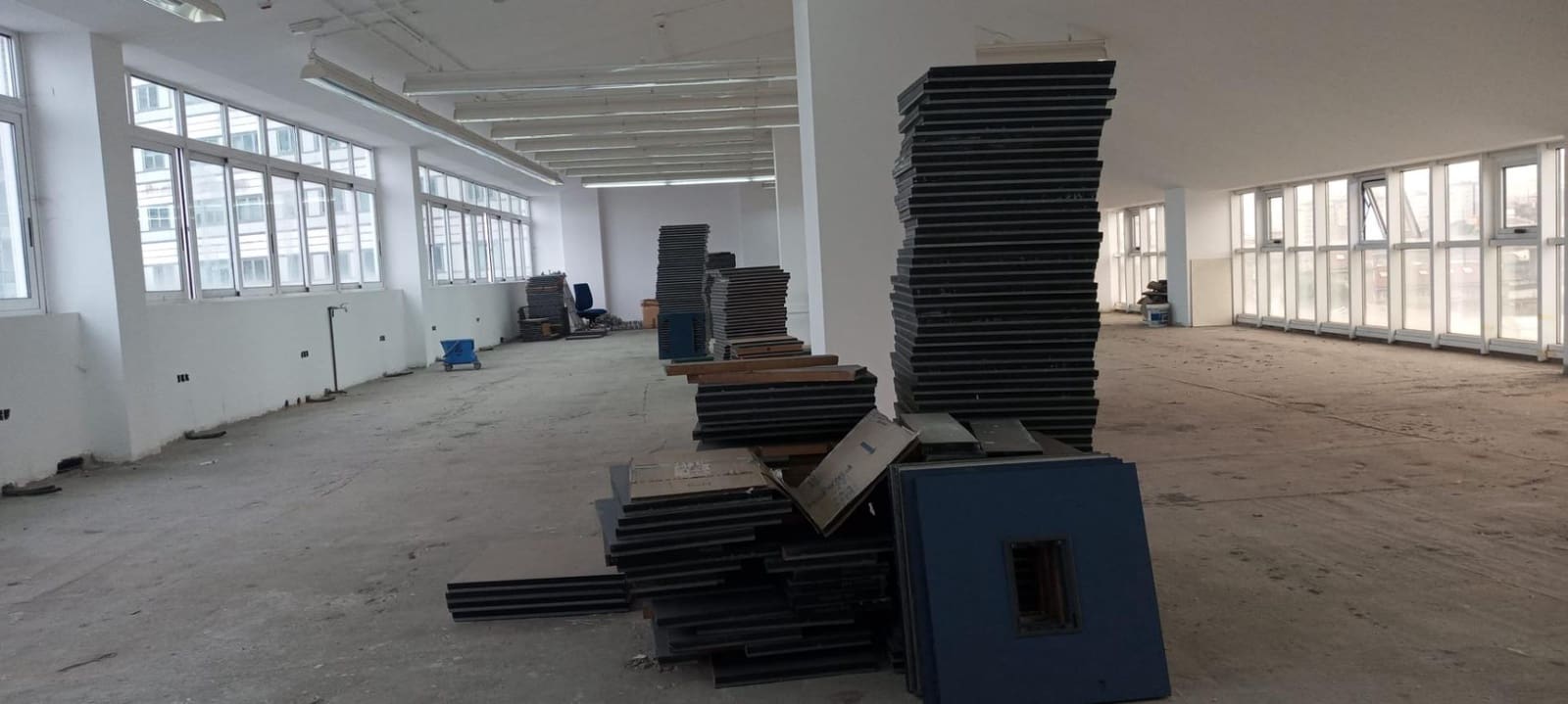 Commerciale da affittare in A Coruna citta con garage - 3.000 € (Rif: 9119282)