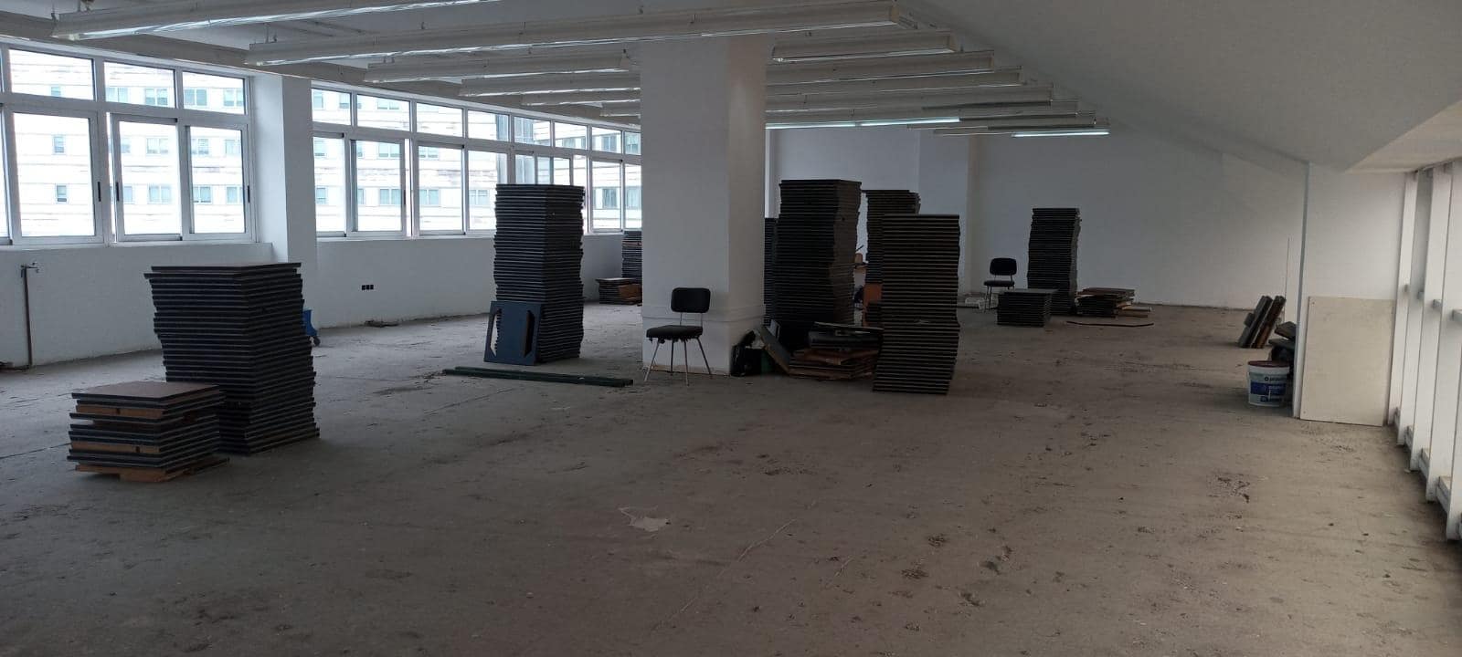 Commerciale da affittare in A Coruna citta con garage - 3.000 € (Rif: 9119282)