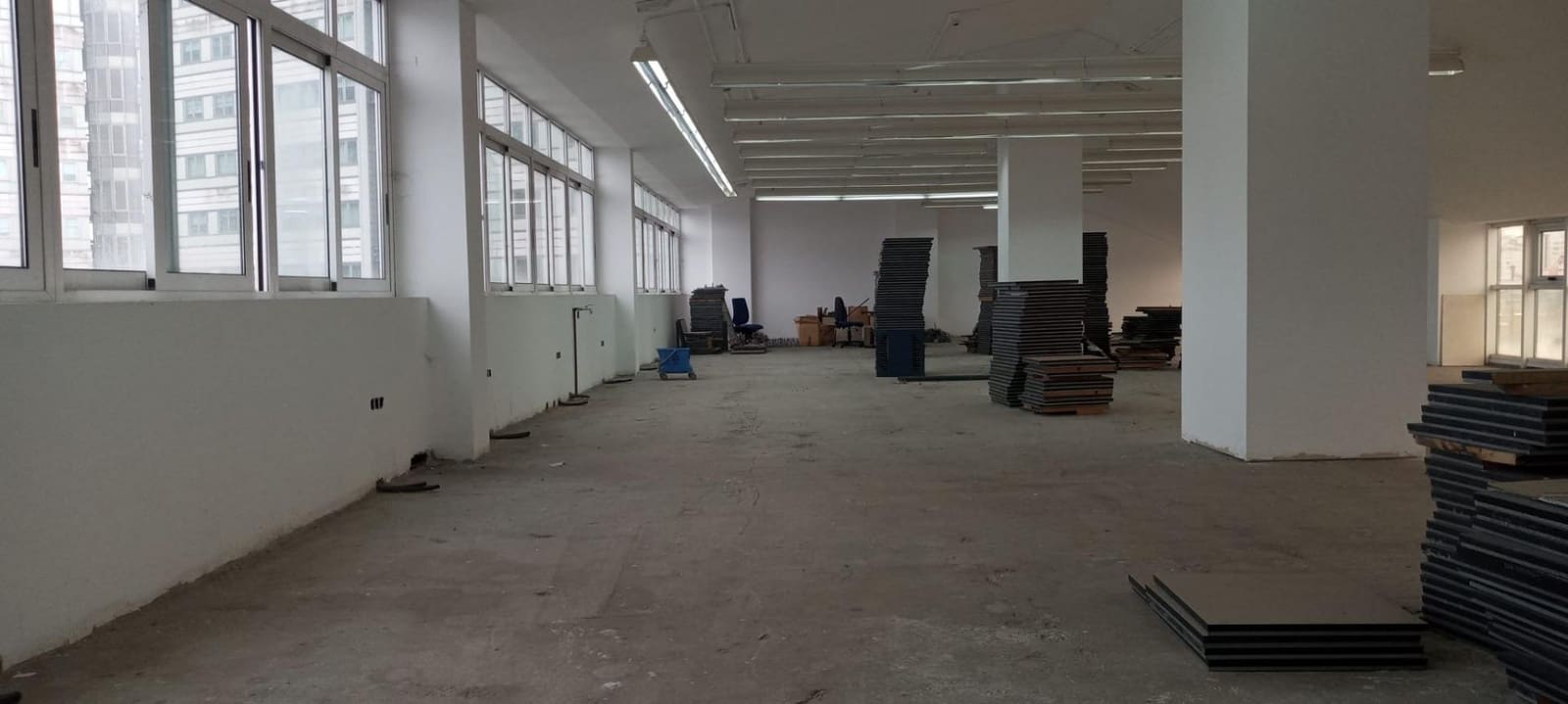 Commerciale da affittare in A Coruna citta con garage - 3.000 € (Rif: 9119282)
