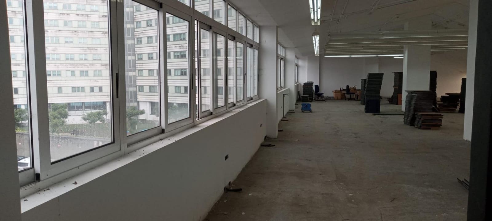 Commerciale da affittare in A Coruna citta con garage - 3.000 € (Rif: 9119282)