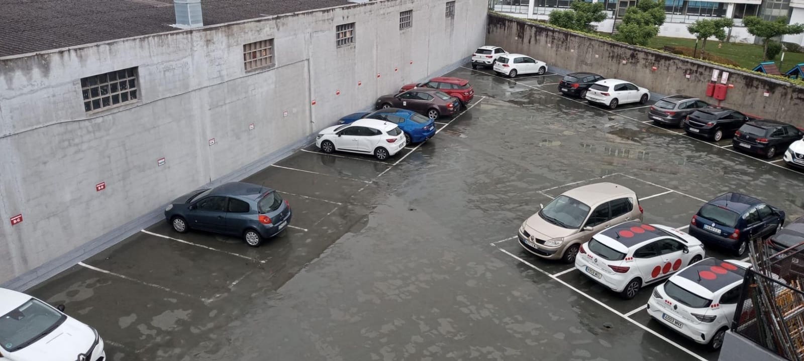 Commerciale da affittare in A Coruna citta con garage - 3.000 € (Rif: 9119282)