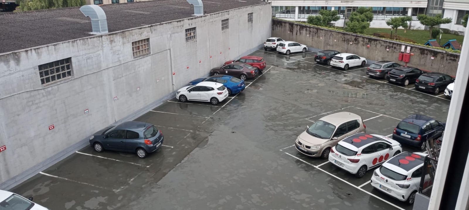 Commerciale da affittare in A Coruna citta con garage - 3.000 € (Rif: 9119282)