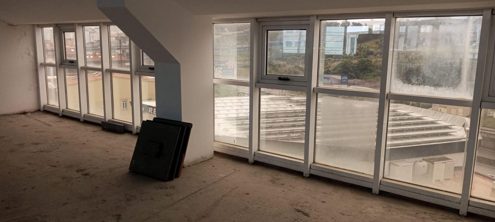 Commerciale da affittare in A Coruna citta con garage - 3.000 € (Rif: 9119282)