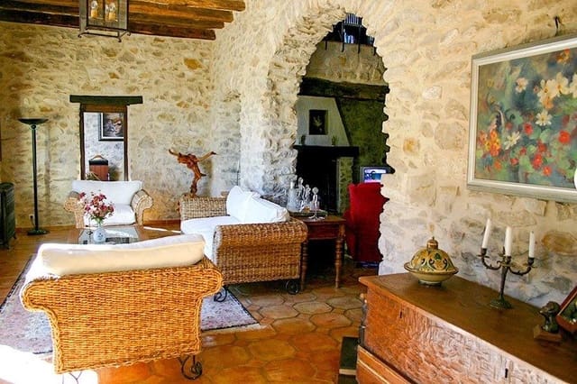 5 bedroom Finca/Country House for sale in Relleu with pool garage - € 2,149,000 (Ref: 9119283)