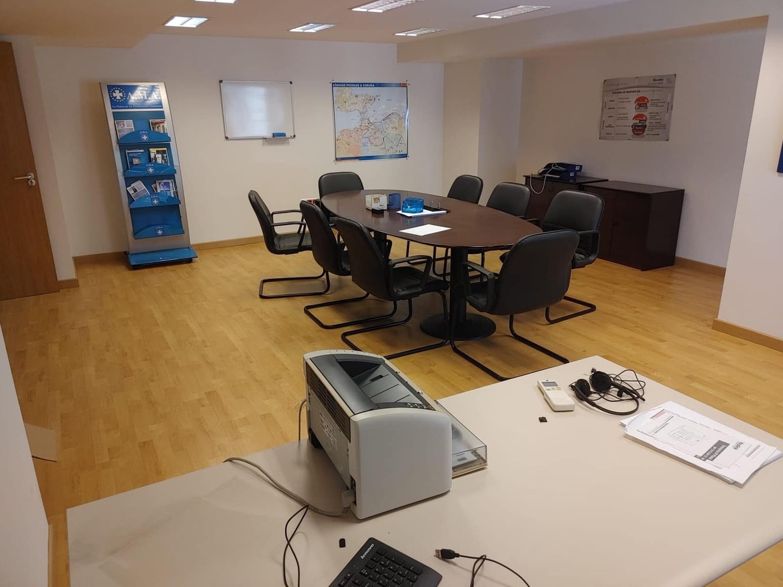 Kommersiell till salu i A Coruna stad - 650 000 € (Ref: 9119285)