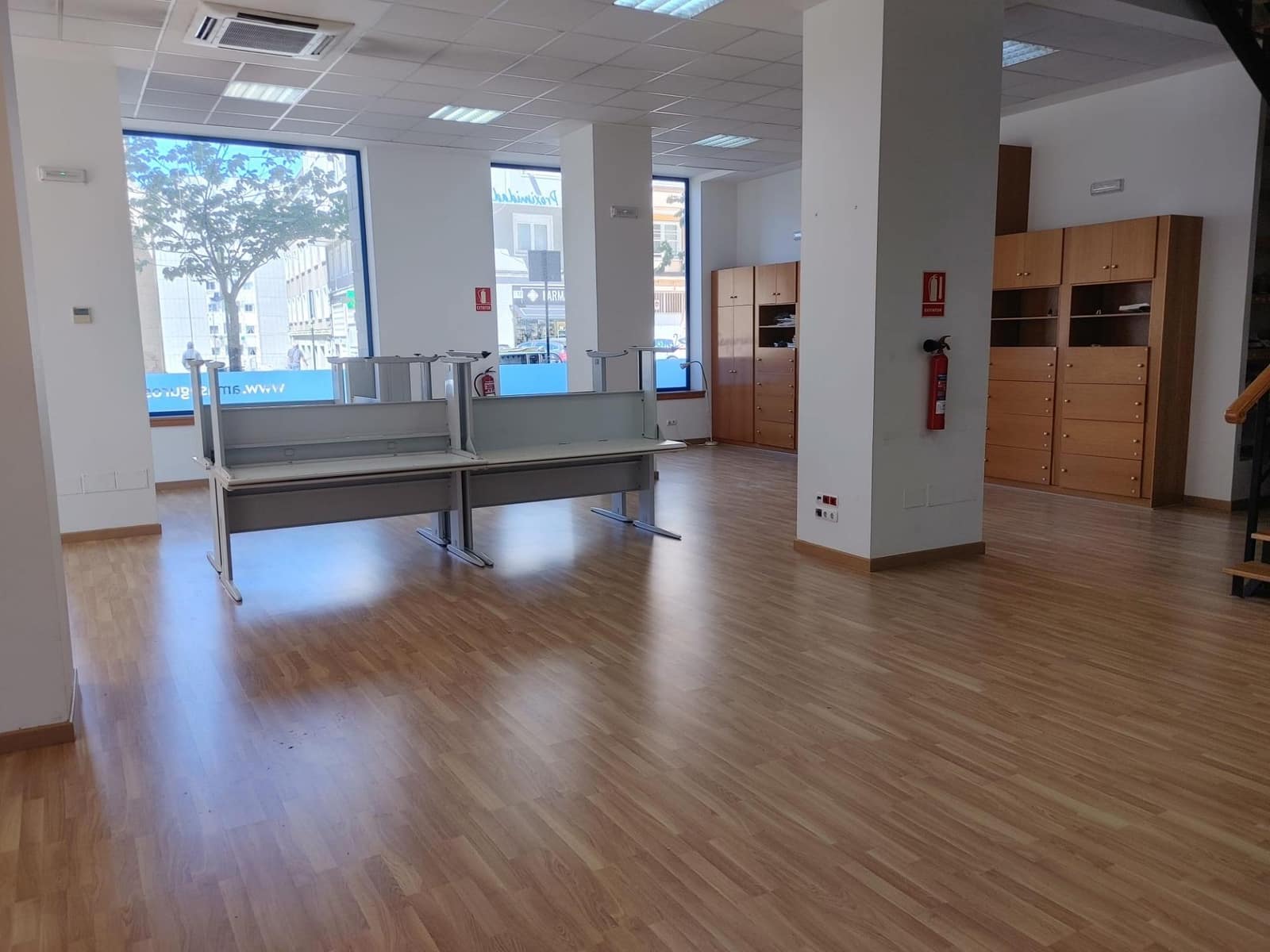 Kommersiell till salu i A Coruna stad - 650 000 € (Ref: 9119285)