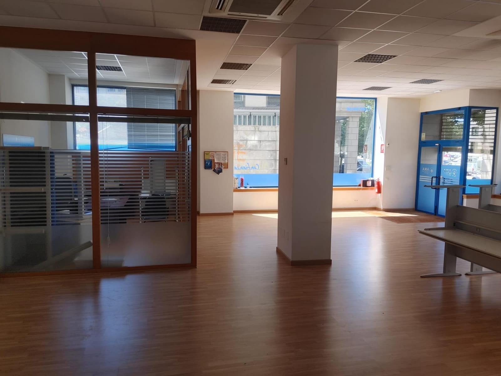 Kommersiell till salu i A Coruna stad - 650 000 € (Ref: 9119285)