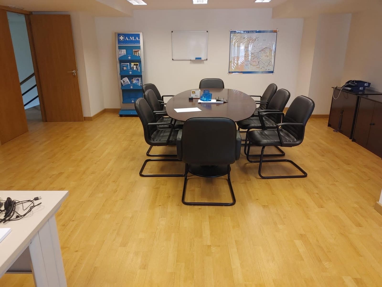 Kommersiell till salu i A Coruna stad - 650 000 € (Ref: 9119285)