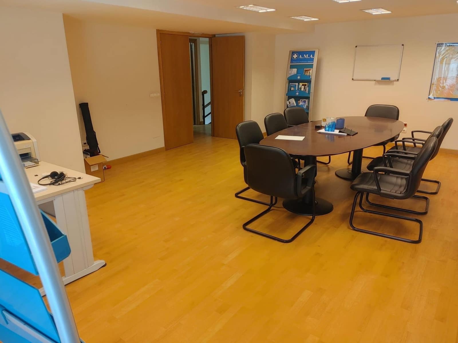 Kommersiell till salu i A Coruna stad - 650 000 € (Ref: 9119285)