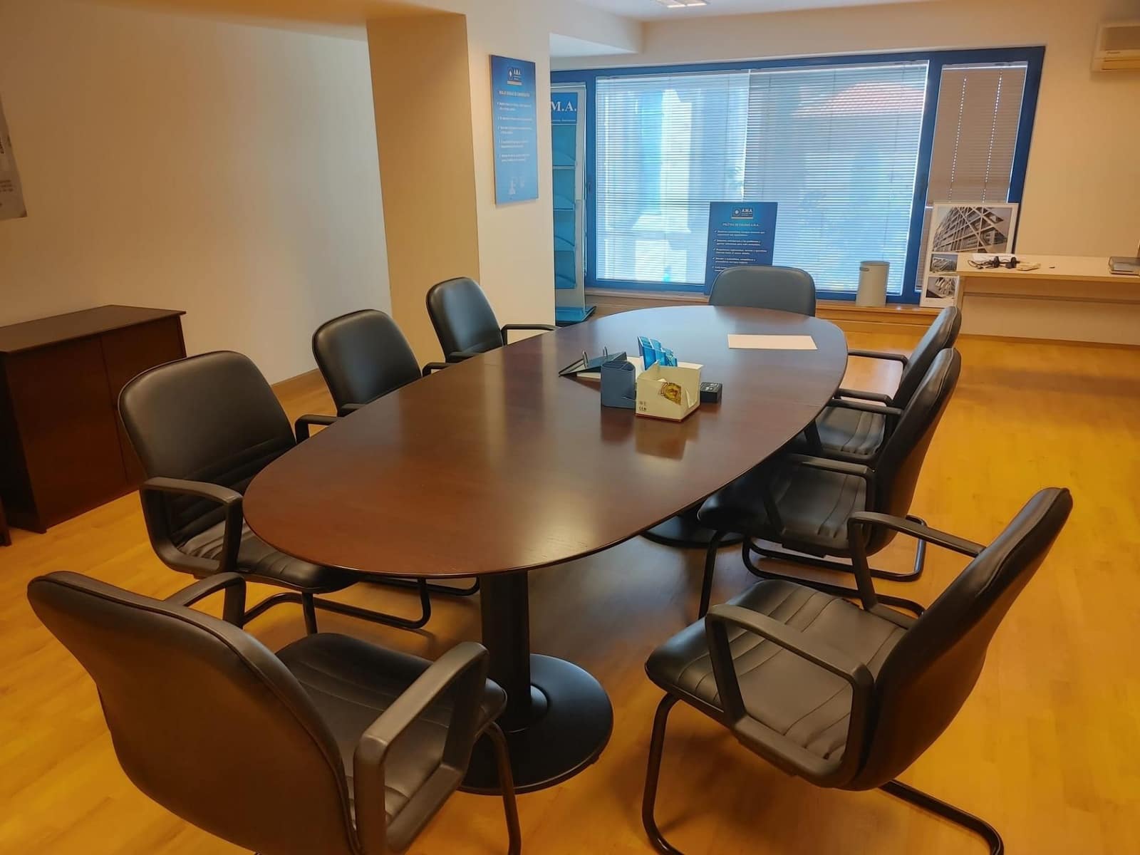 Kommersiell till salu i A Coruna stad - 650 000 € (Ref: 9119285)