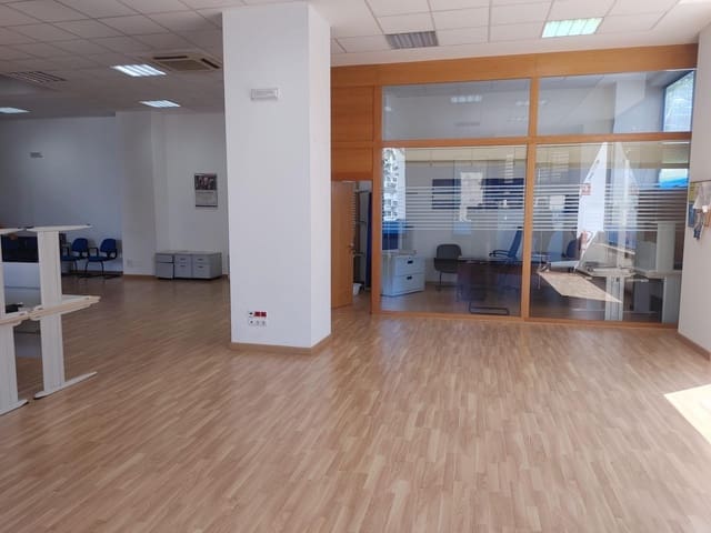 Commercial for sale in A Coruña city - € 650,000 (Ref: 9119285)