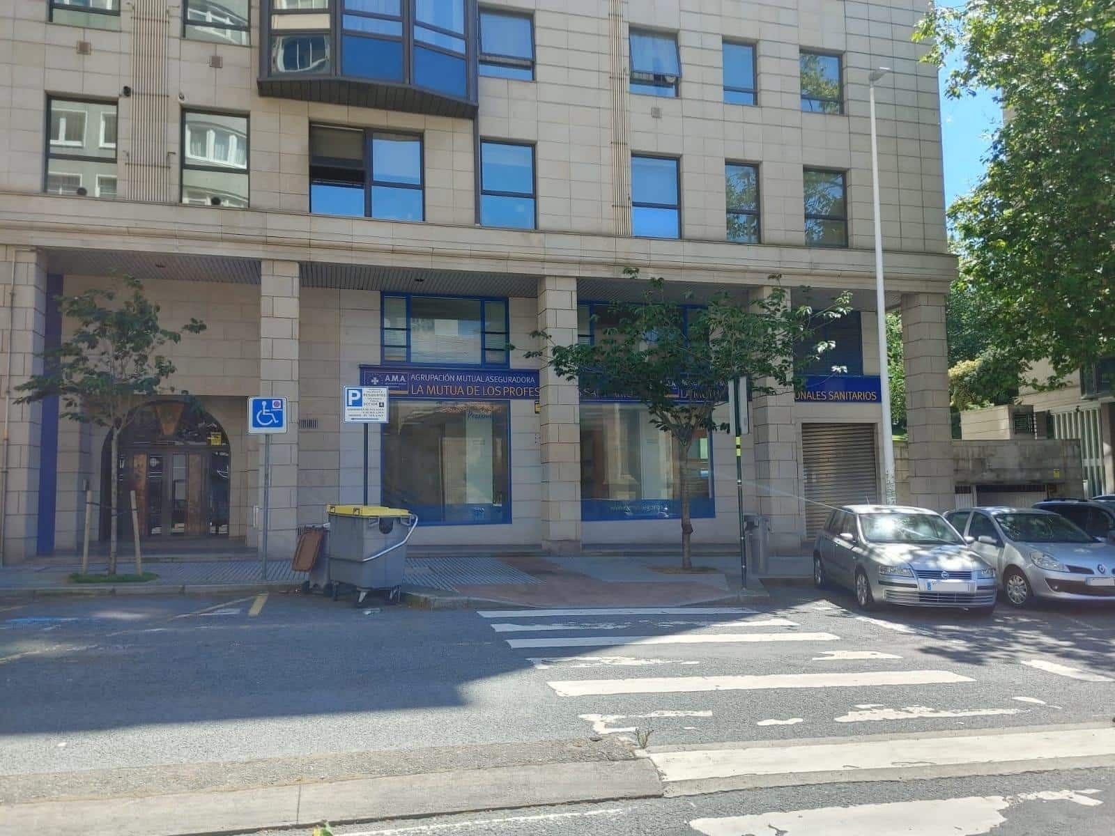 Kommersiell till salu i A Coruna stad - 650 000 € (Ref: 9119285)