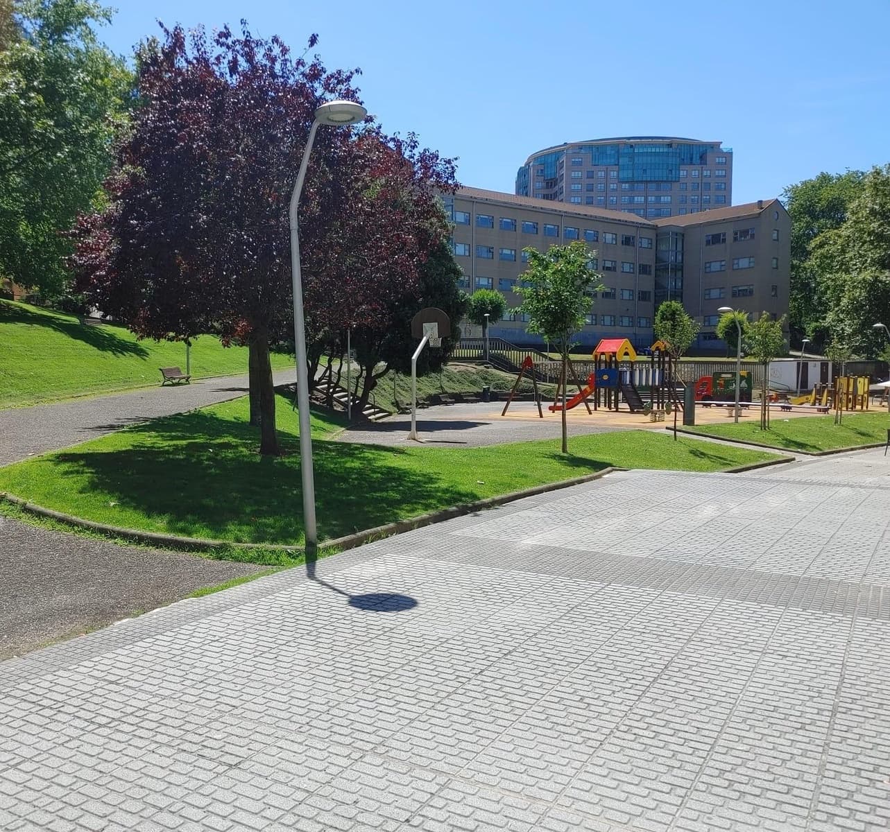 Kommersiell till salu i A Coruna stad - 650 000 € (Ref: 9119285)