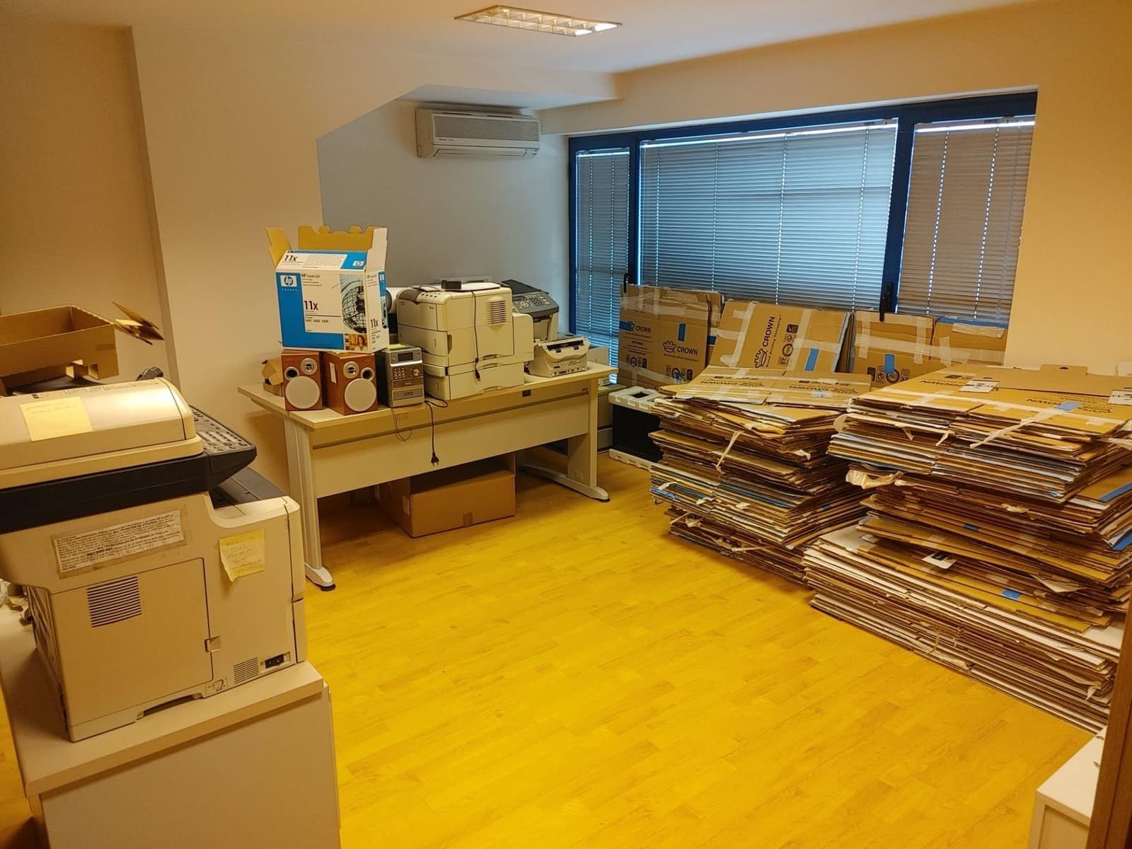 Kommersiell till salu i A Coruna stad - 650 000 € (Ref: 9119285)