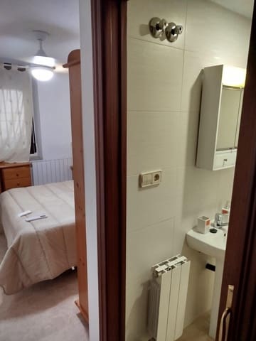 3 bedroom Flat for sale in Jaén city with garage - € 145,000 (Ref: 9119289)