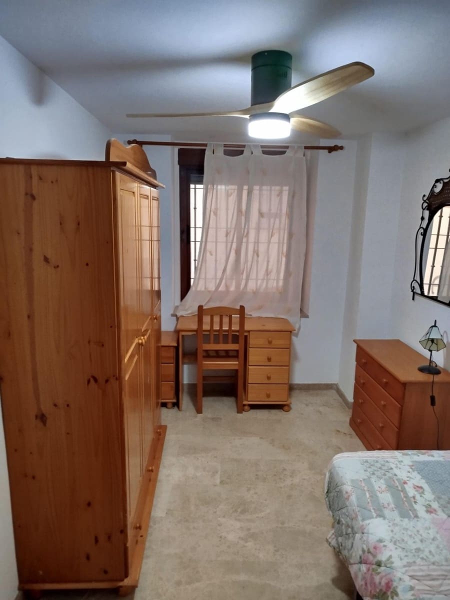 3 soveværelse Lejlighed til salg i Jaen by med garage - € 145.000 (Ref: 9119289)