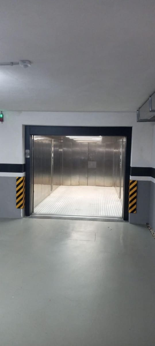 2 soveværelse Penthouse til salg i A Coruna by med garage - € 900.000 (Ref: 9119293)