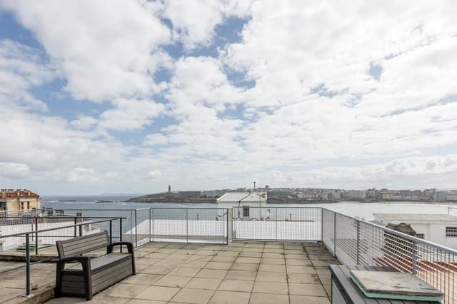2 soveværelse Penthouse til salg i A Coruña by med garage - € 900.000 (Ref: 9119293)