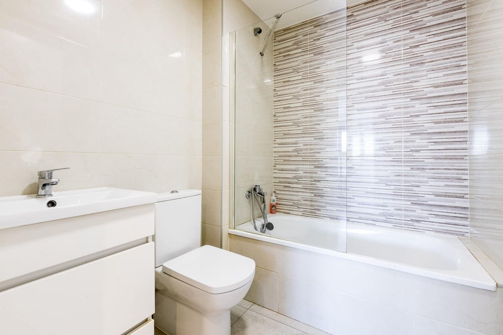 2 soveværelse Penthouse til salg i A Coruna by med garage - € 900.000 (Ref: 9119293)