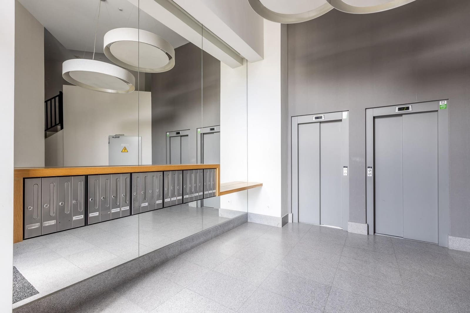 2 soveværelse Penthouse til salg i A Coruna by med garage - € 900.000 (Ref: 9119293)