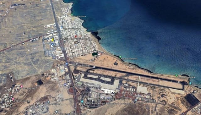 Business for sale in Playa Honda, San Bartolomé - € 1,900,000 (Ref: 9119301)