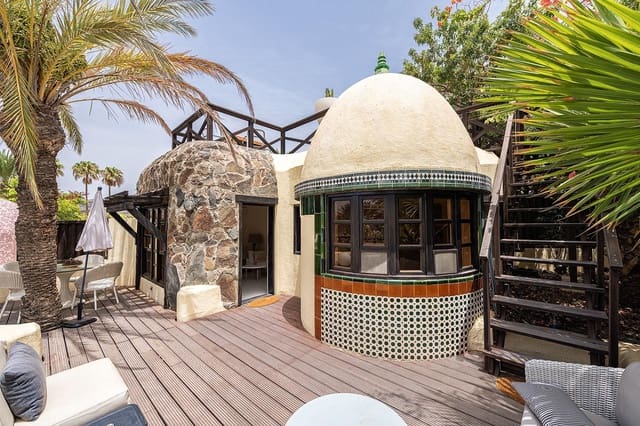 2 chambre Villa/Maison à vendre à San Bartolomé de Tirajana avec piscine - 580 000 € (Ref: 9119302)