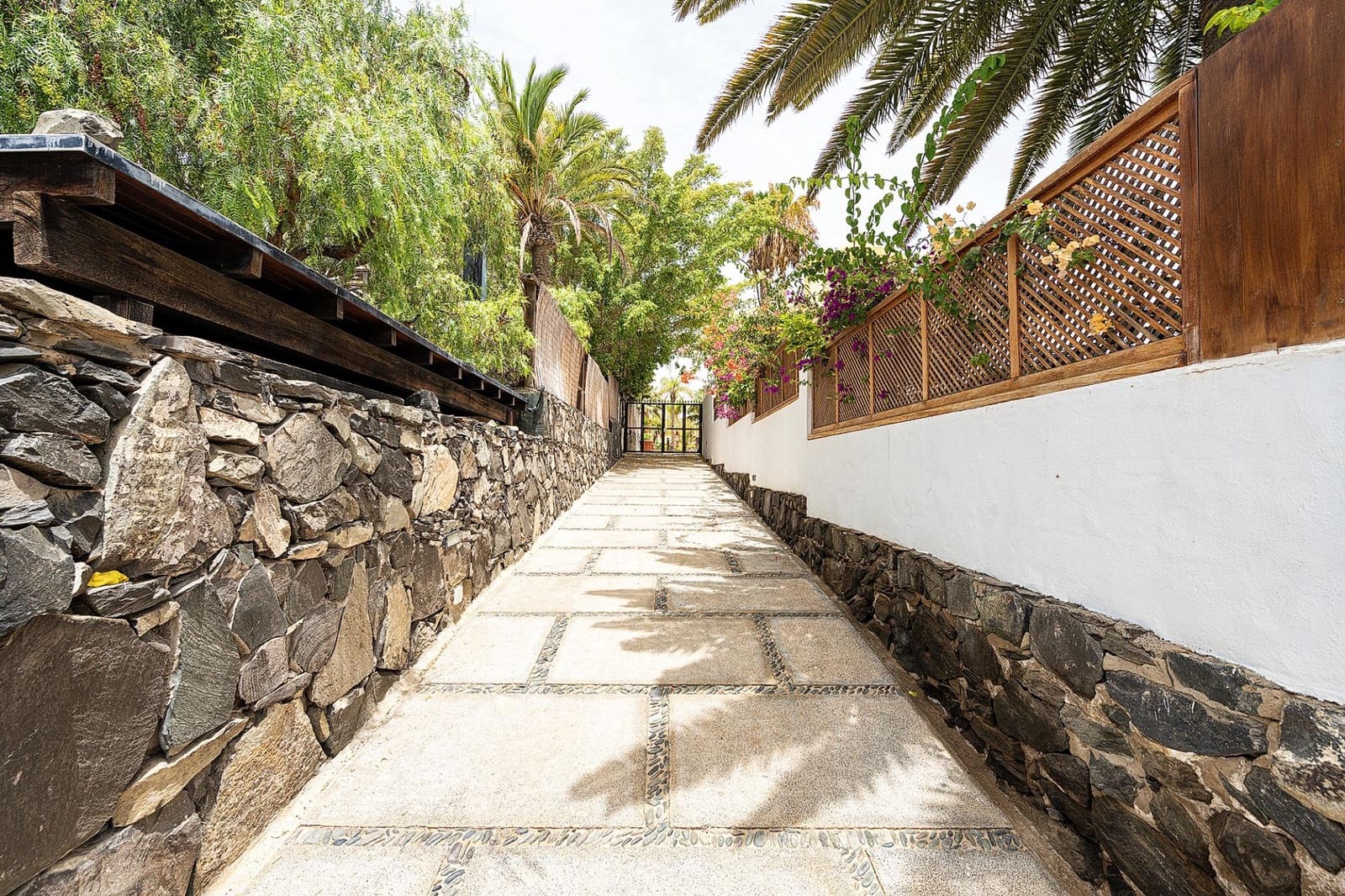 2 sypialnia Willa na sprzedaż w San Bartolome de Tirajana z basenem - 580 000 € (Ref: 9119302)