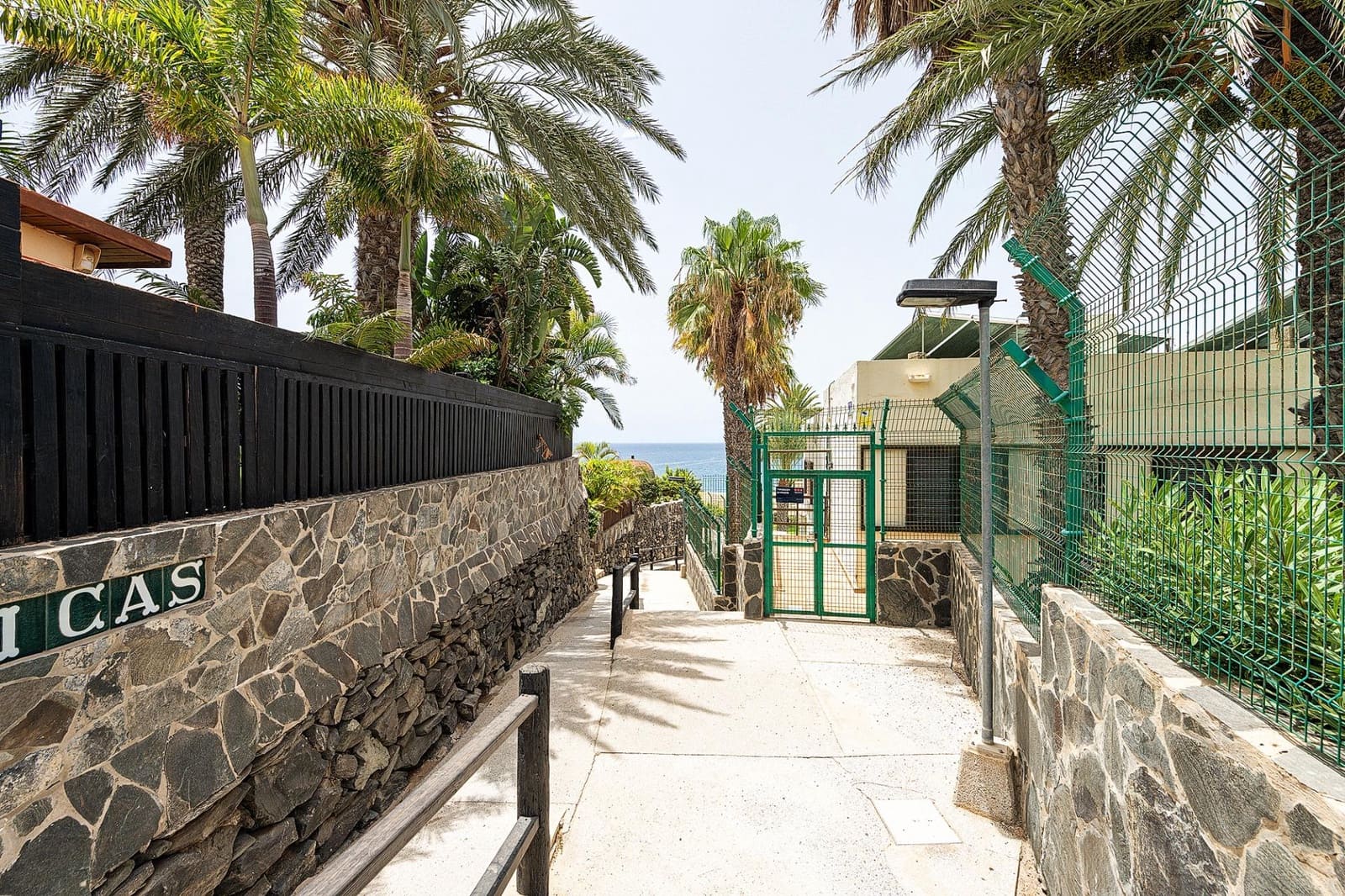 2 sypialnia Willa na sprzedaż w San Bartolome de Tirajana z basenem - 580 000 € (Ref: 9119302)