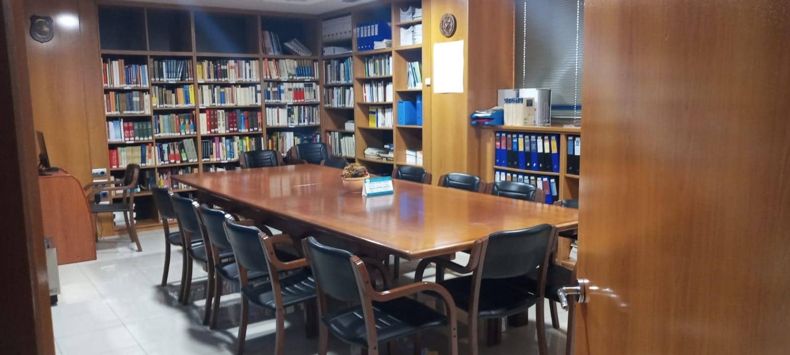 Kontor til salg i A Coruna by - € 450.000 (Ref: 9119307)