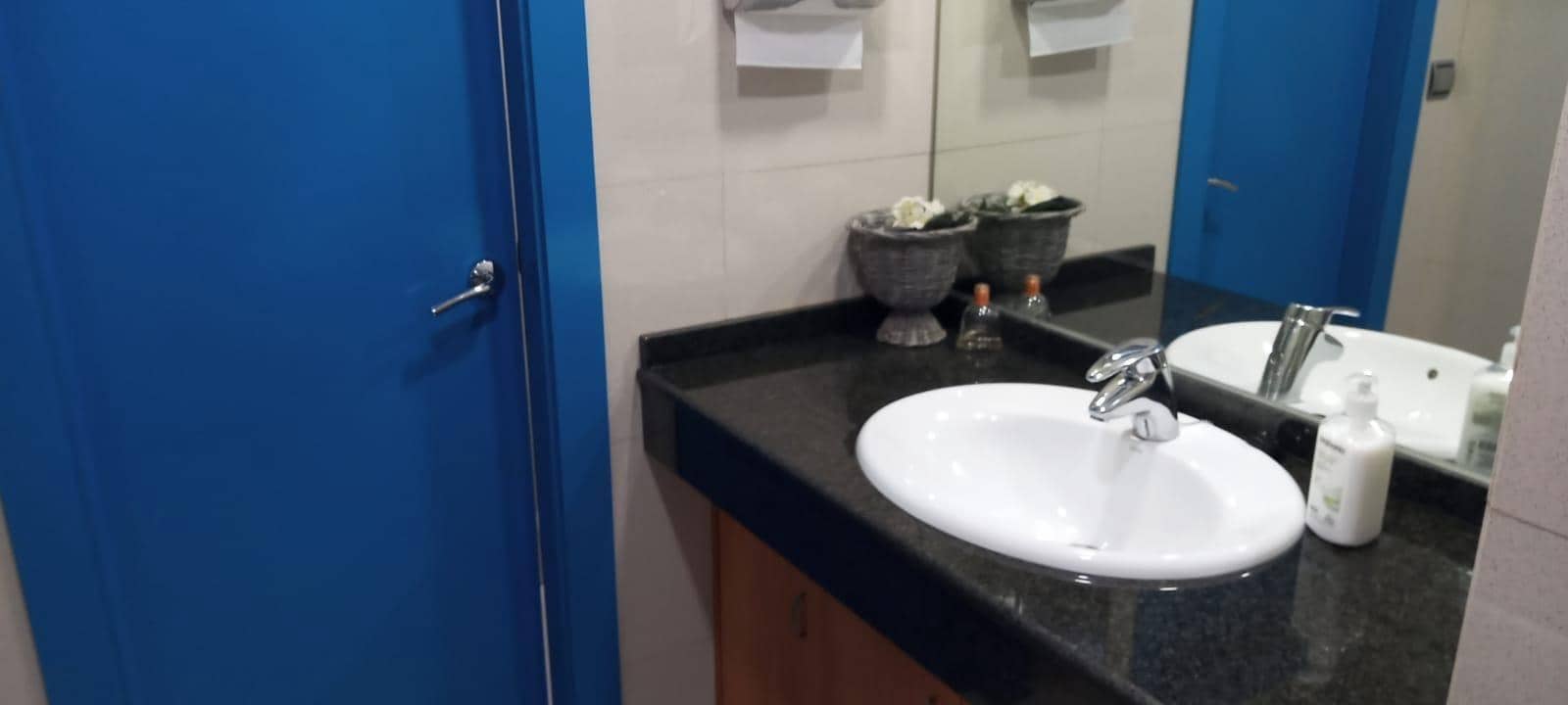 Kontor til salg i A Coruna by - € 450.000 (Ref: 9119307)