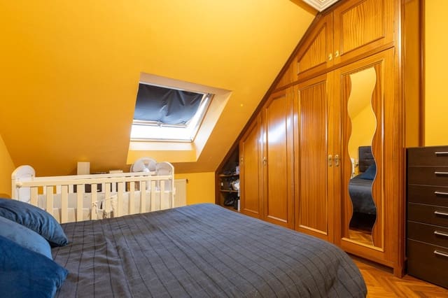 2 sypialnia Mieszkanie na sprzedaż w Miasto A Coruña z garażem - 245 000 € (Ref: 9119310)