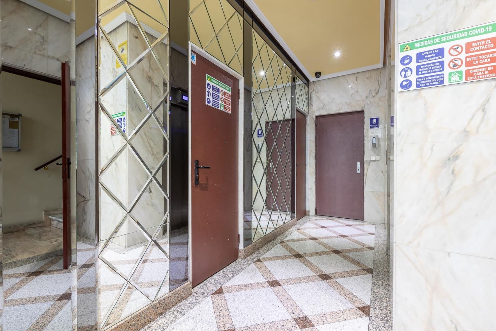 2 soveværelse Lejlighed til salg i A Coruna by med garage - € 245.000 (Ref: 9119310)