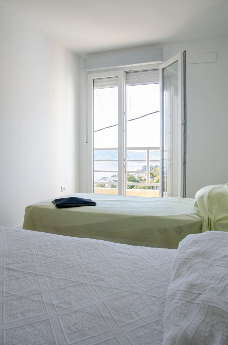 8 soveværelse Semi-Rækkehus til salg i Vigo - € 400.000 (Ref: 9119311)