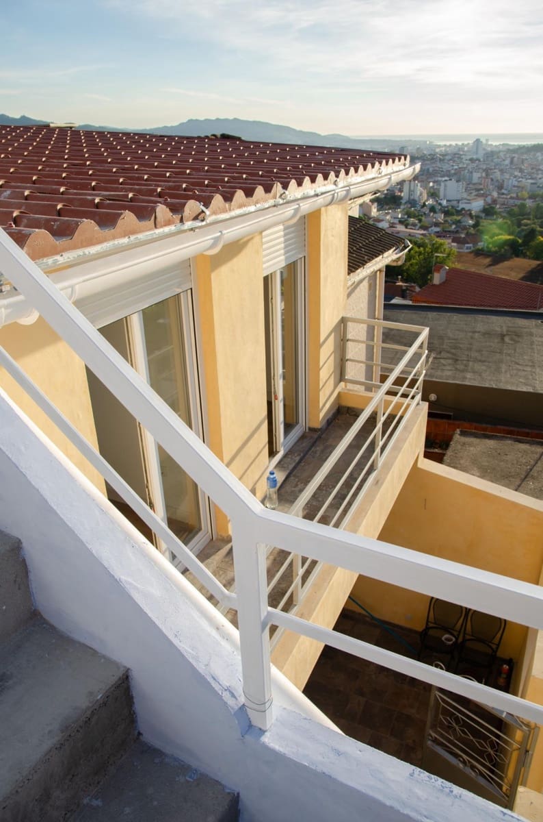 8 soveværelse Semi-Rækkehus til salg i Vigo - € 400.000 (Ref: 9119311)