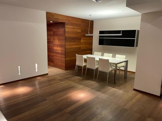 2 soveværelse Lejlighed til salg i Valladolid by - € 480.000 (Ref: 9119321)