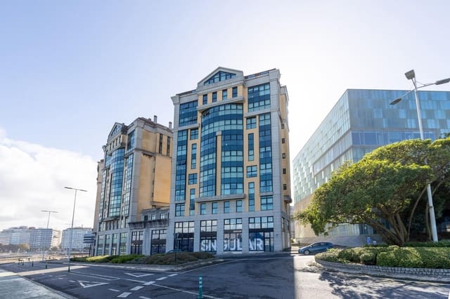 4 soveværelse Lejlighed til salg i A Coruña by med garage - € 1.200.000 (Ref: 9119322)