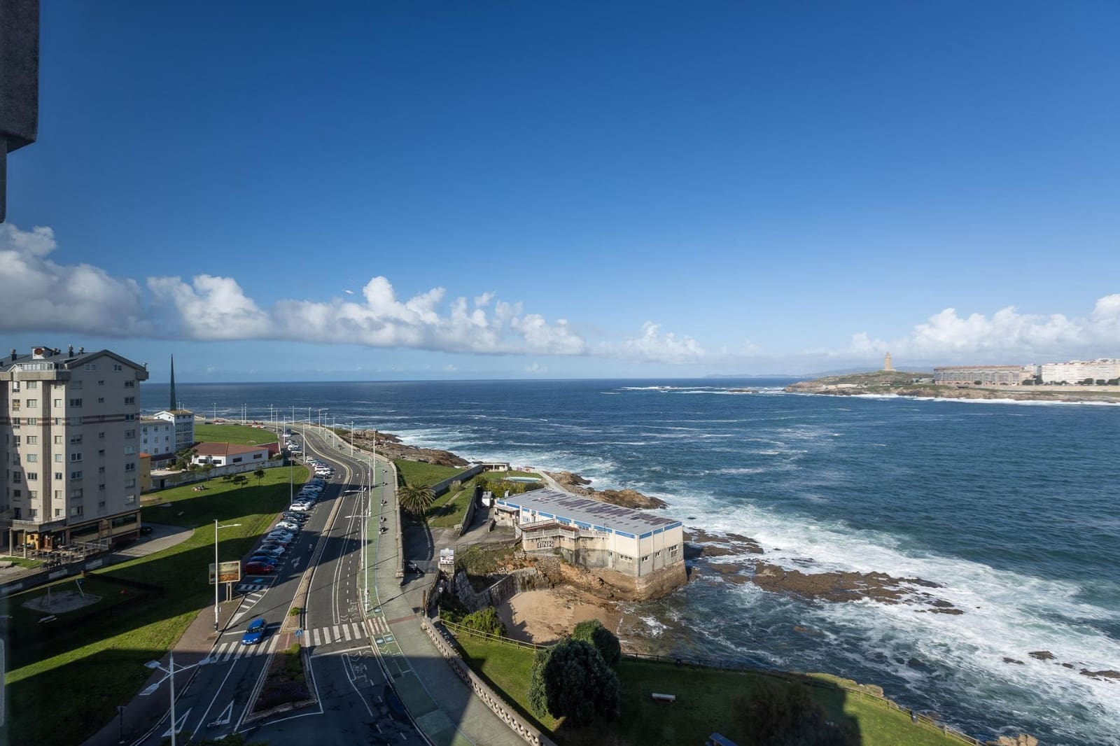 4 soveværelse Lejlighed til salg i A Coruna by med garage - € 1.100.000 (Ref: 9119322)