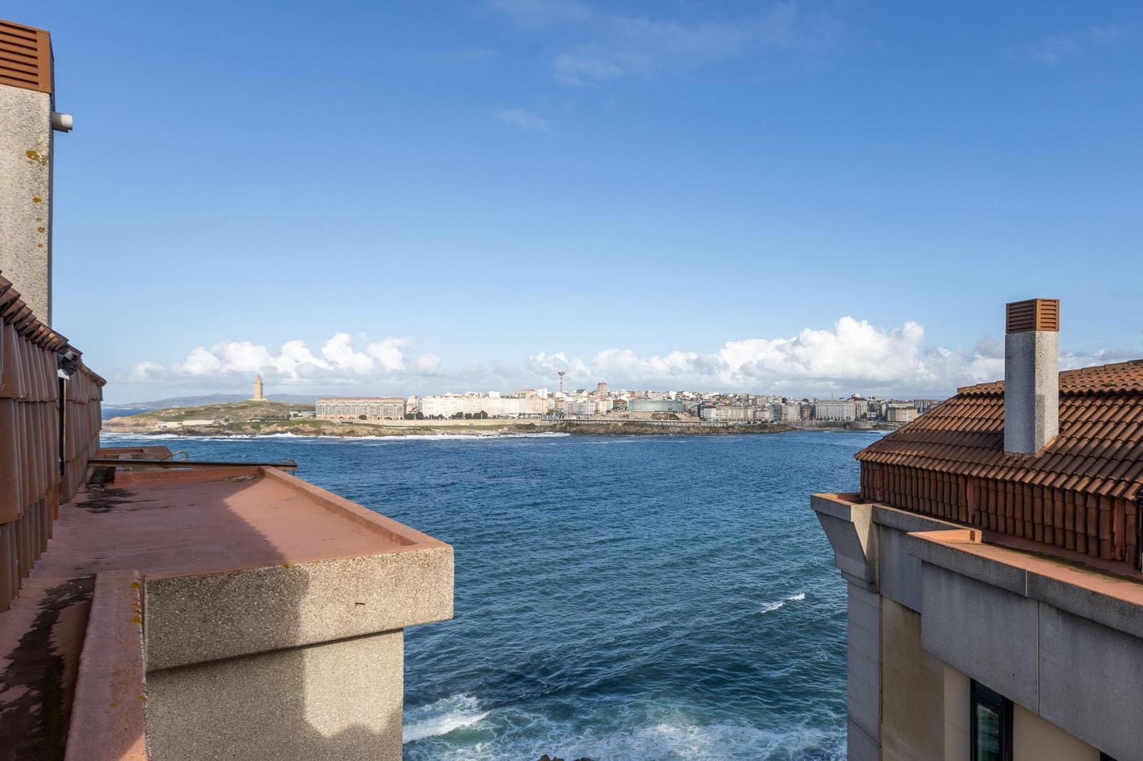 4 soveværelse Lejlighed til salg i A Coruna by med garage - € 1.100.000 (Ref: 9119322)